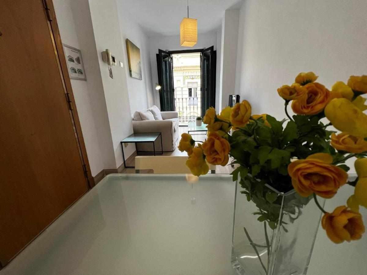 Apartamento Pastor Y Landero By Sleep&Ole Sevilla Bagian luar foto